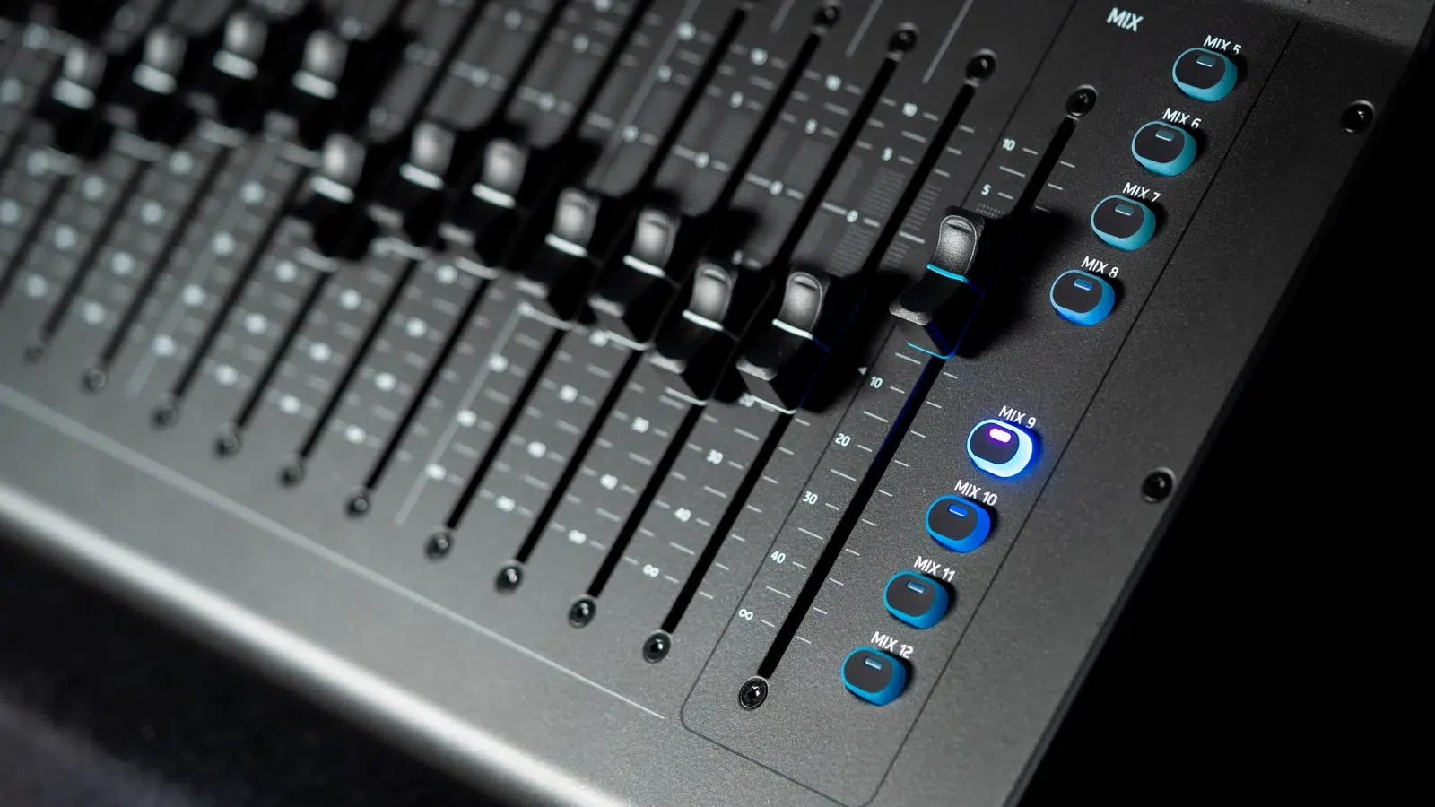Цифровой микшерный пульт Allen & Heath SQ5+ - 21