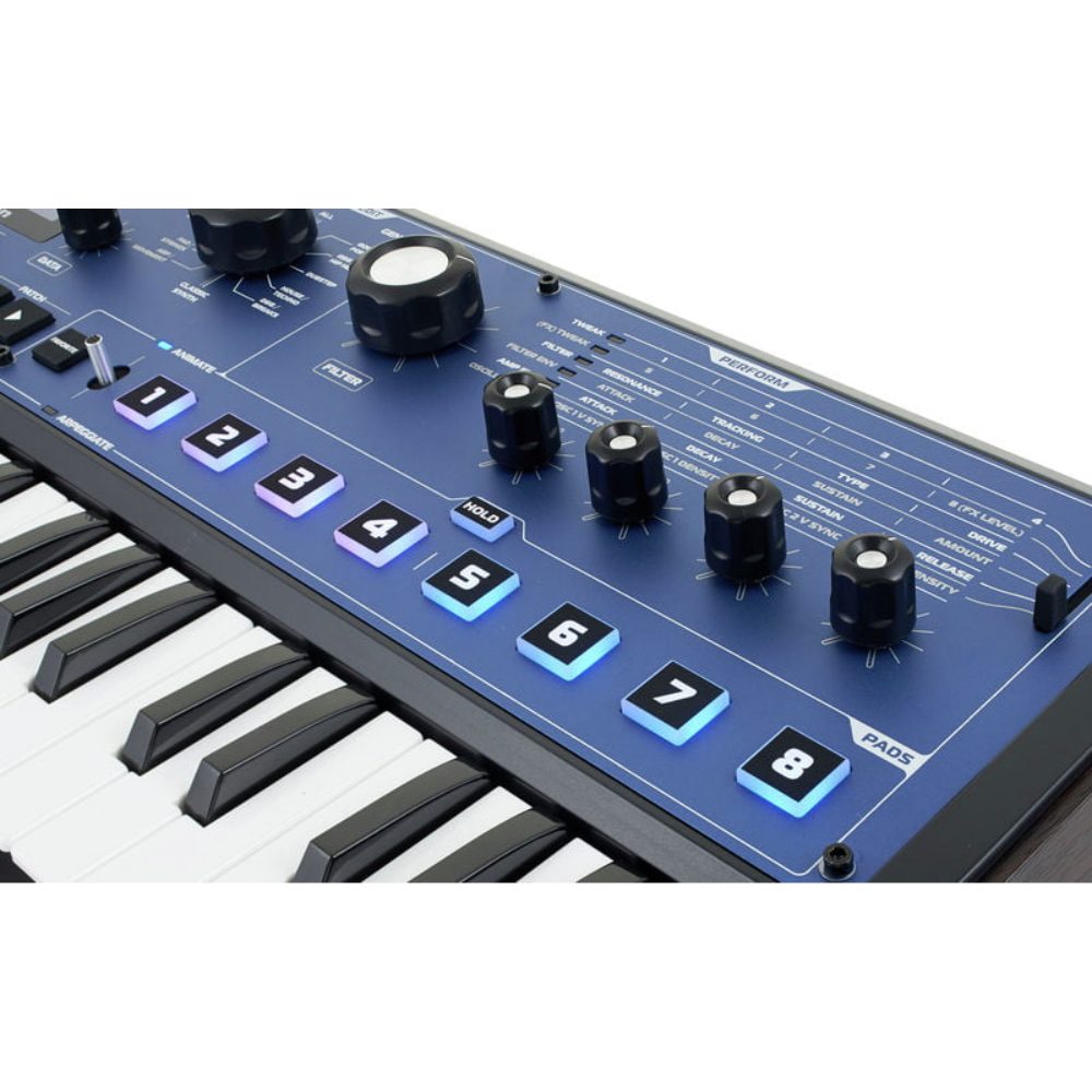 Цифровой синтезатор NOVATION MiniNova - 25