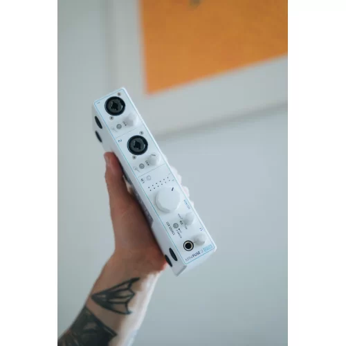 Внешняя звуковая карта Arturia MiniFuse 2 White OTG - 8