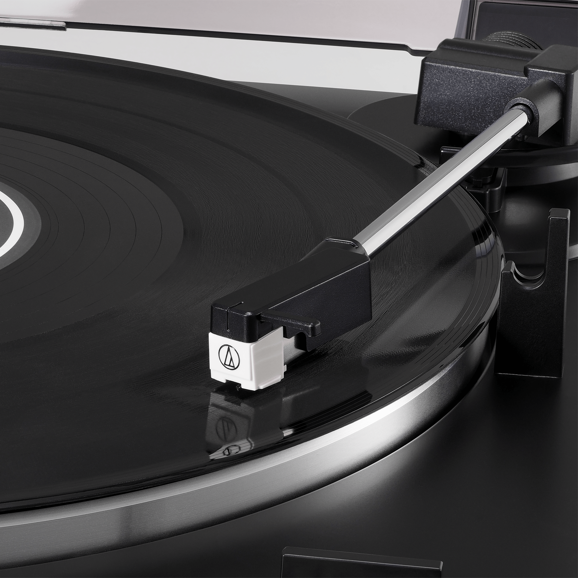 Проигрыватель винила Audio-Technica AT-LP60XBK - 11