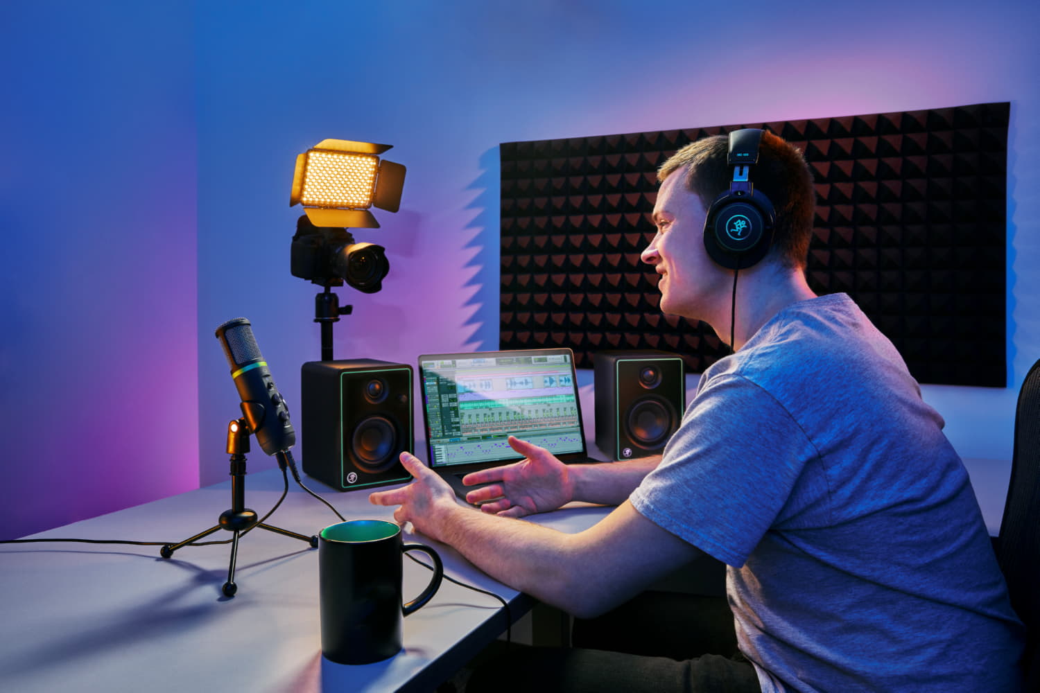 Аудиоинтерфейс Mackie Creator - 15