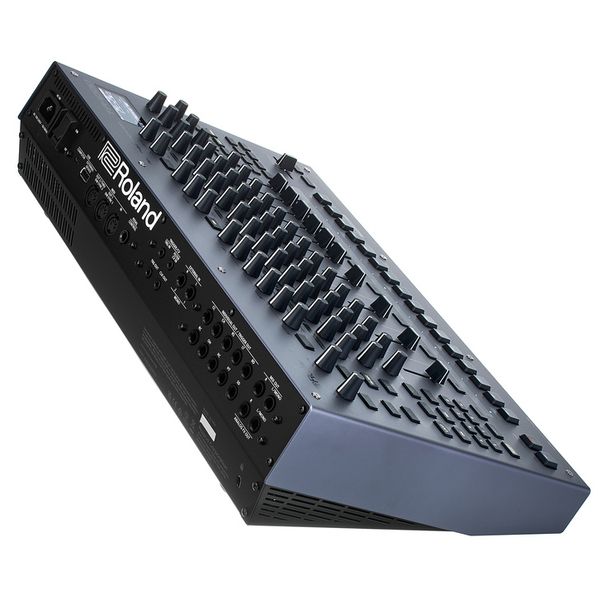 Драм-машина Roland TR-1000 - 19