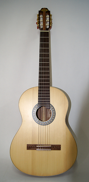 Классическая гитара Doff F122 - 2