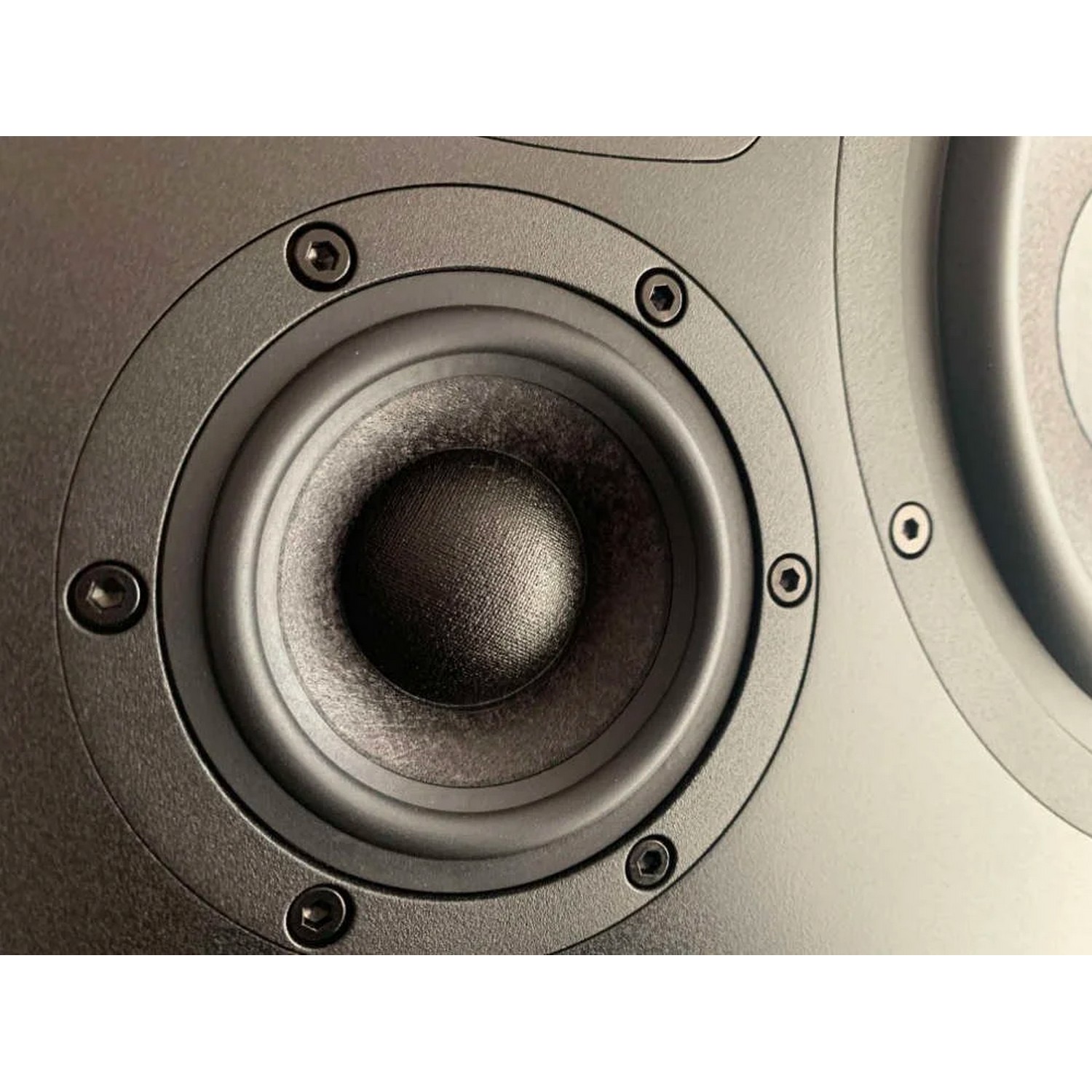 Активный студийный монитор ADAM Audio A8H right - 13