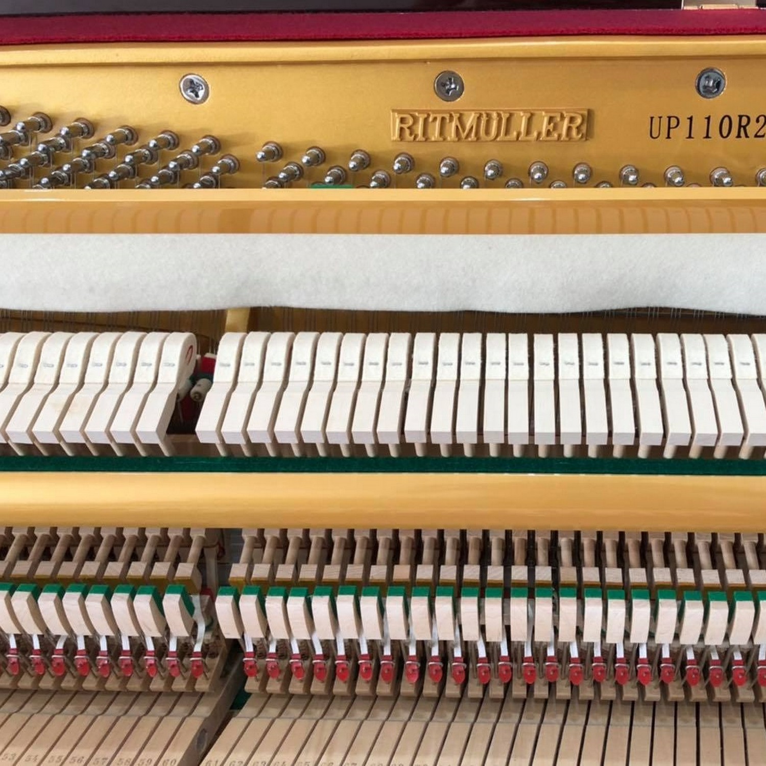 Акустическое пианино Ritmuller UP110R2 (A107) Walnut Polish - 9