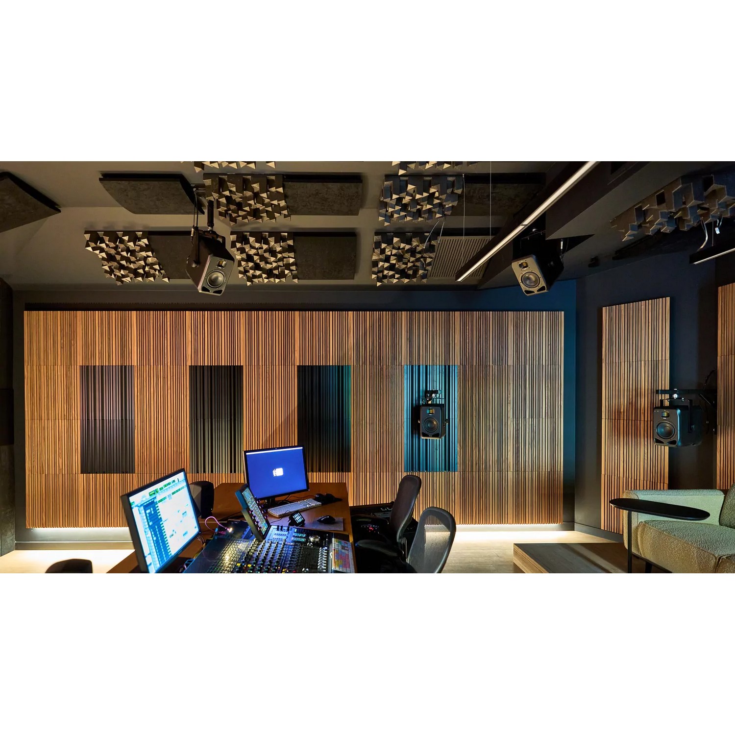 Активный студийный монитор ADAM Audio S2V - 17