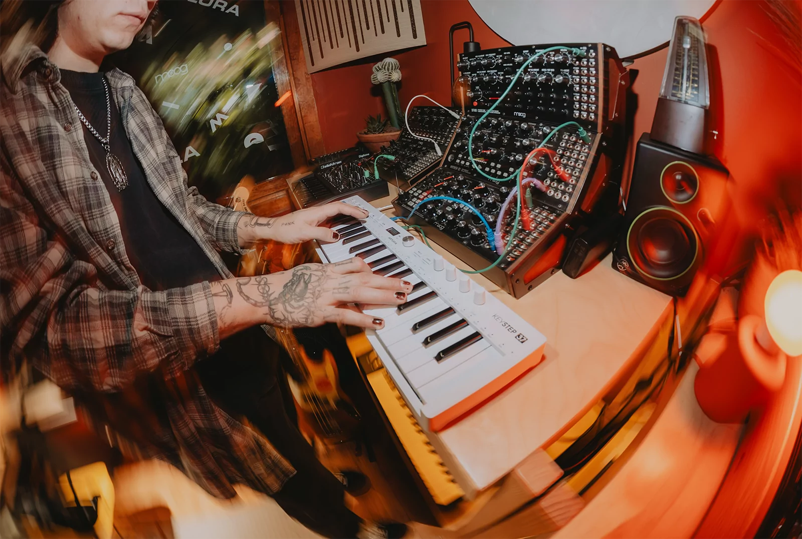 MIDI-клавиатура Arturia KeyStep 37 MK2 - 30