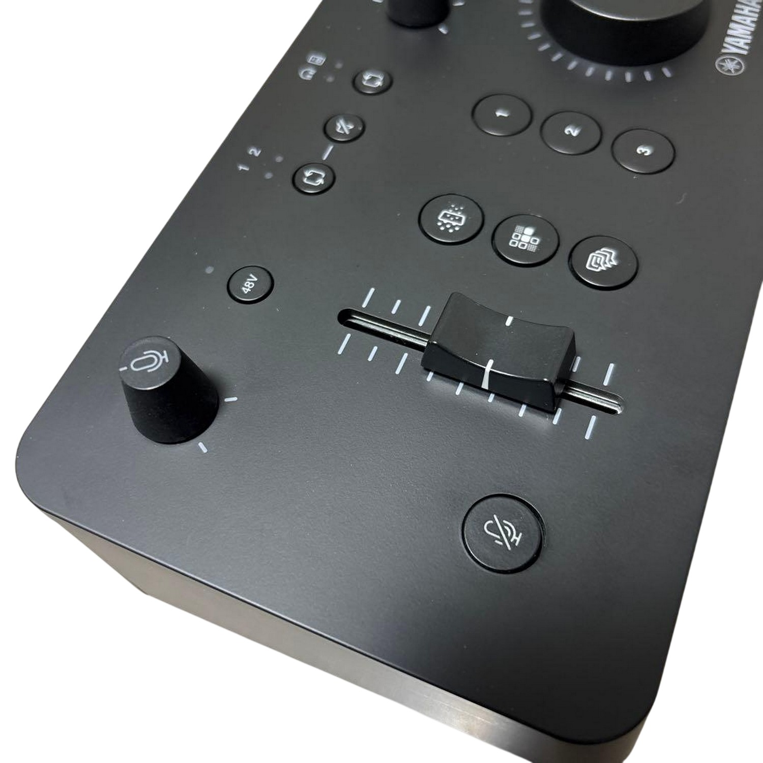 Микшерный пульт Yamaha ZG01 - 15