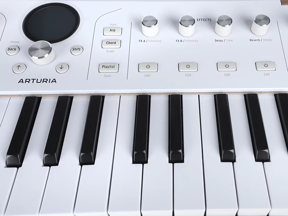 Сценическая клавиатура Arturia AstroLab 37 White - 35