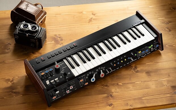 korg_minikorg700sm-Ytl6FCBP3r57poyxv958J4Ox8ff7SivR.jpg