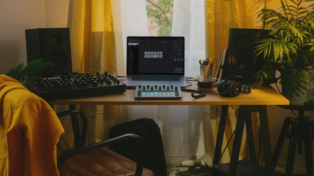 adam-audio-t5v-studio-monitor-lifestyle-full-width.png adam-audio-t5v-studio-monitor-lifestyle-full-width.png