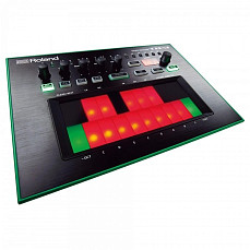 Сенсорный бас синтезатор Roland Aira TB-3