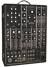 Модульный синтезатор Moog Model 10