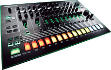 Драм-машина Roland Aira TR-8