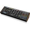 Аналоговый полумодульный синтезатор Behringer MODEL 15  - 3