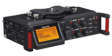 Рекордер Tascam DR-70D