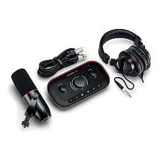 Focusrite Vocaster Two Studio Podcast Set - комплект (Vocaster Two, наушники, микрофон, ПО, микрофонный кабель)